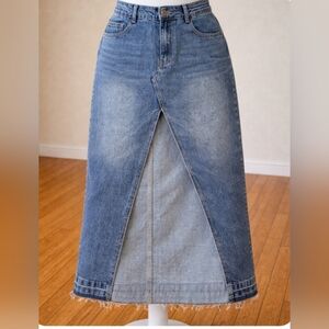 Chic Blue Denim Maxi Skirt with Slit